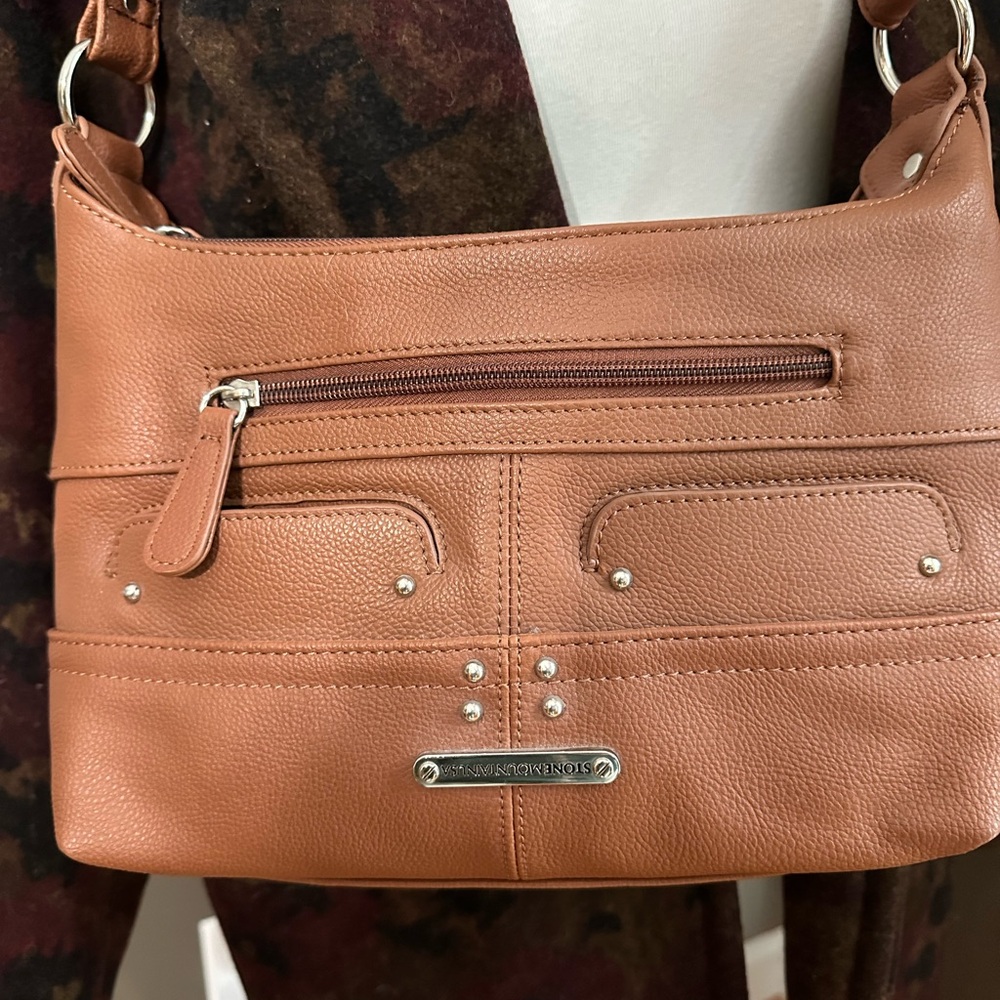 New without tags Stone Mountain Tan Leather Shoulder Bag - Picture 2 of 12